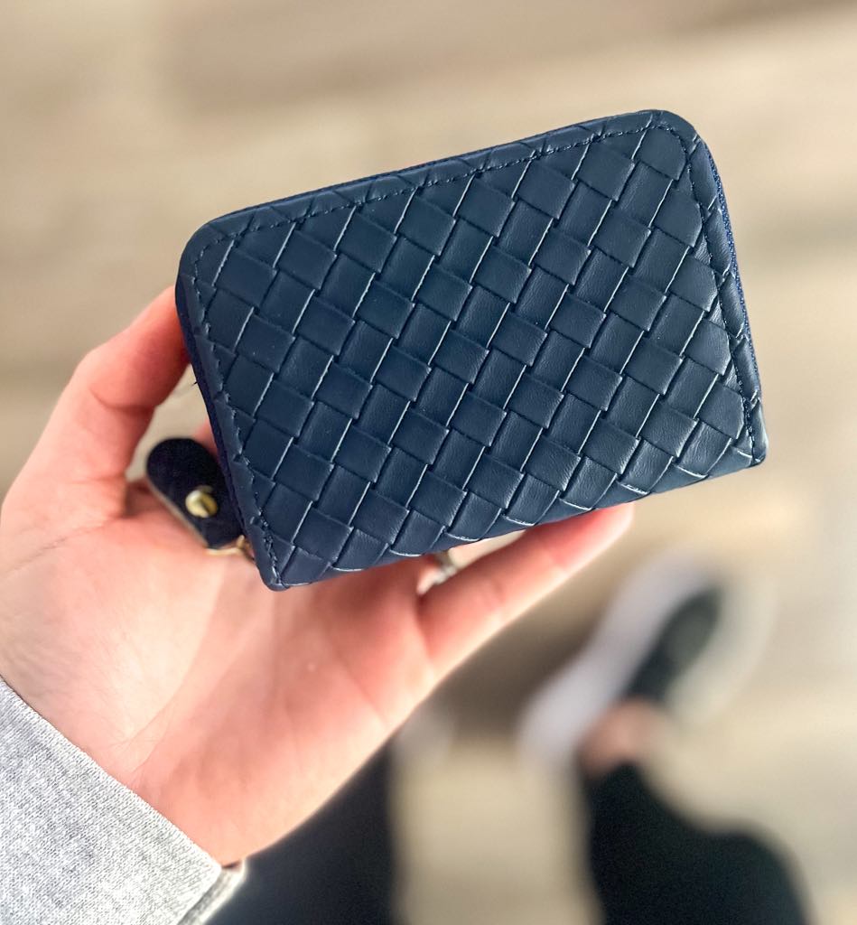 Weaved Card Holder
