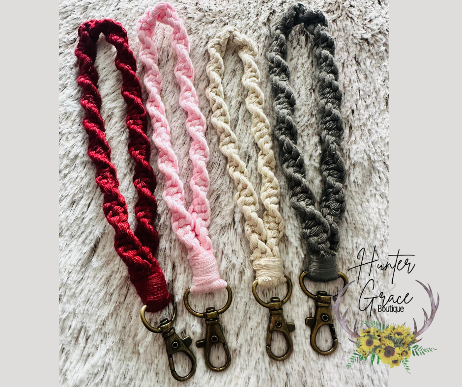 Macramé Keychain (4 Colors)