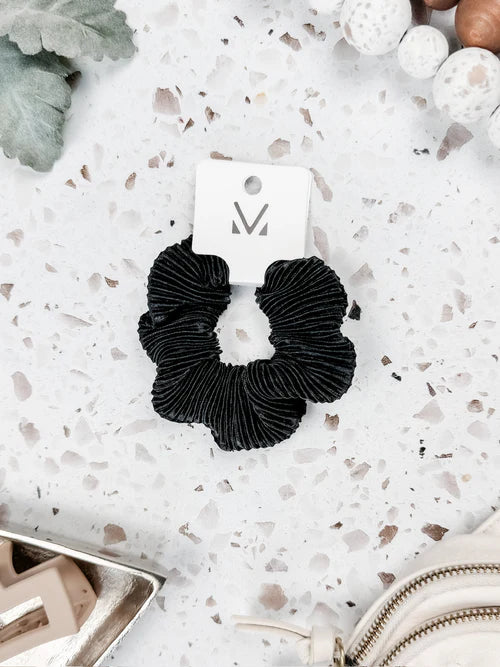 Ribbed Scrunchie- Black