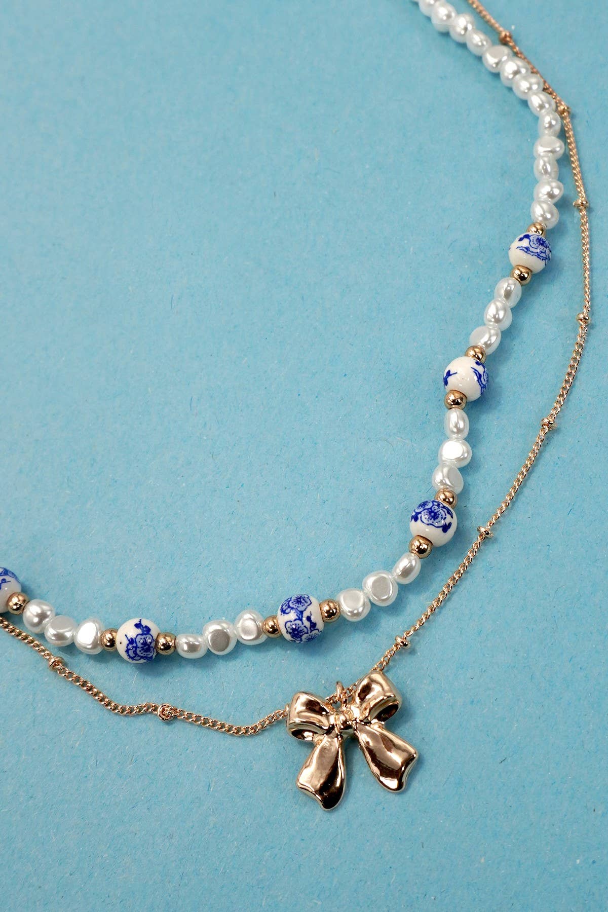 Porcelain Bow Pearl Mix Necklace