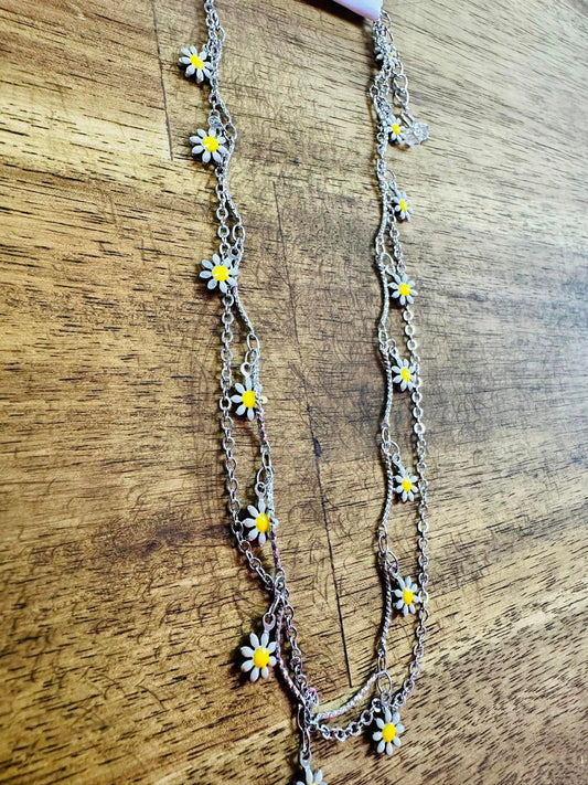 Embrace Daisy Necklace