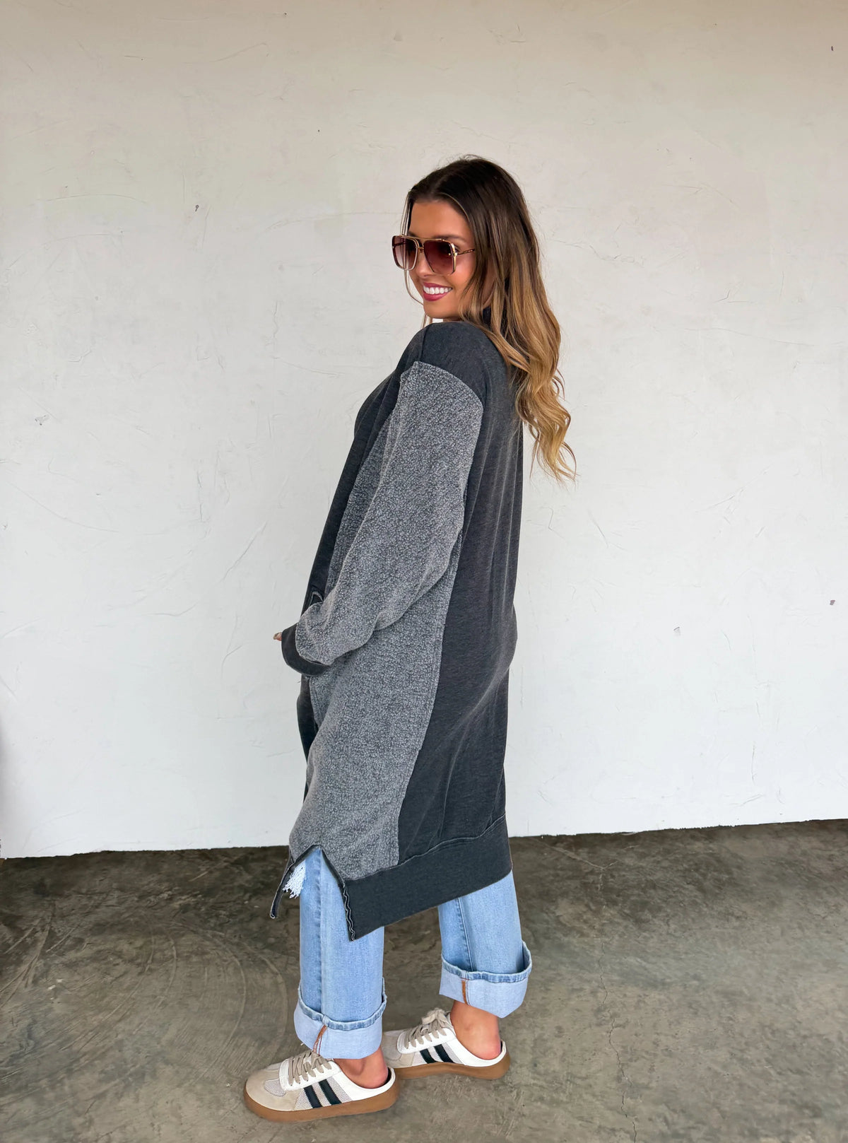 Desi Sweatshirt Cardigan- BLACK