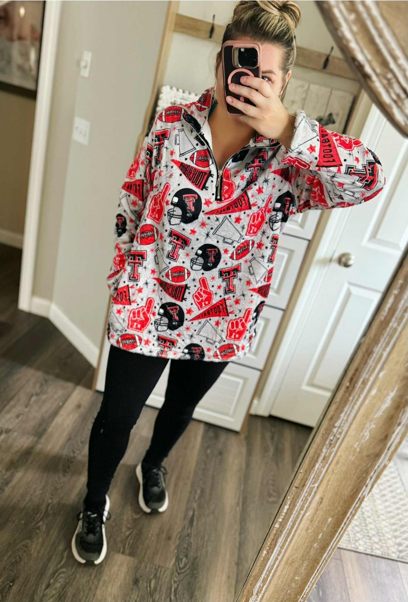 CUSTOM FLEECE *PRE-ORDER*