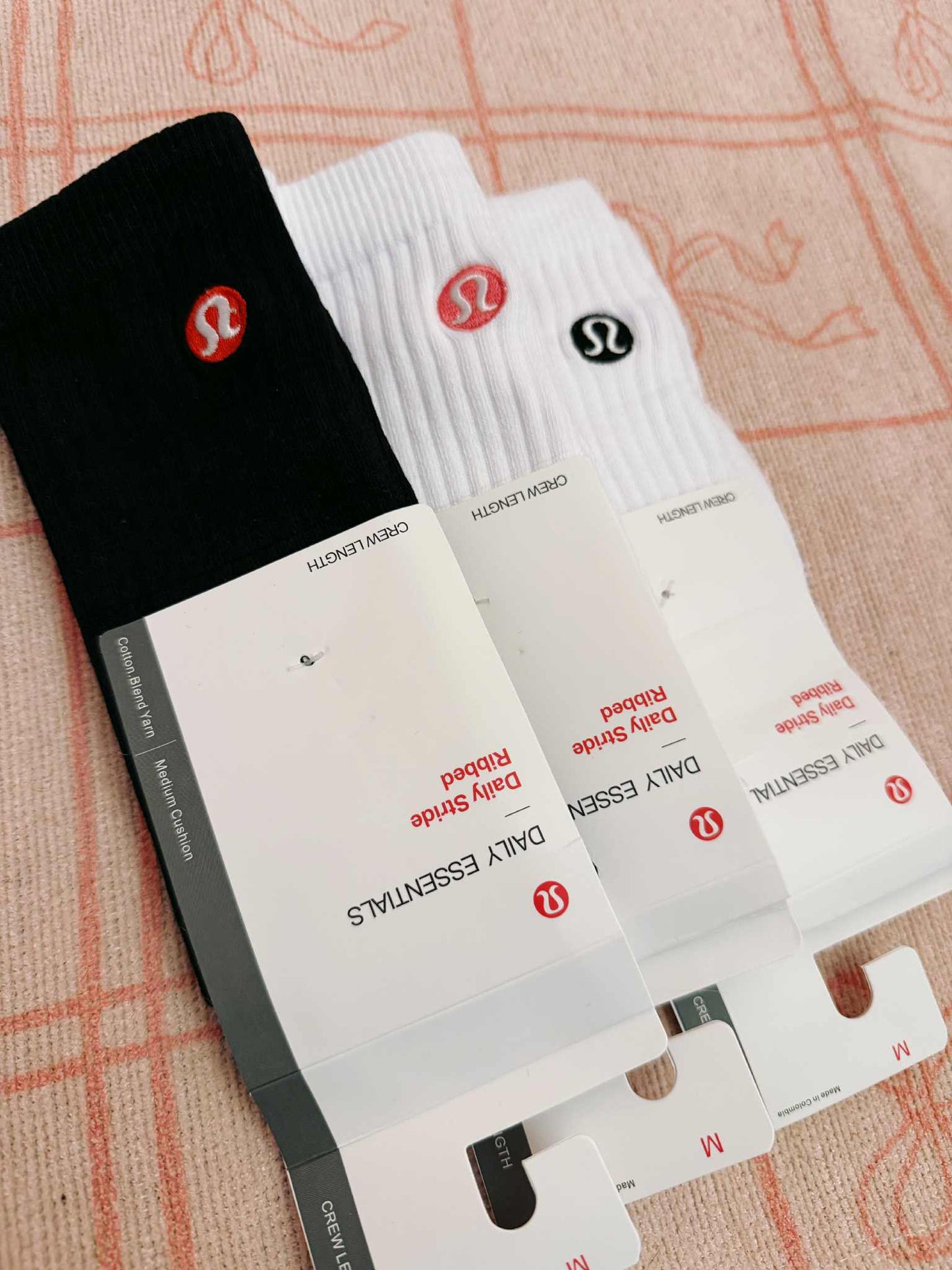 Embroidered Crew Socks