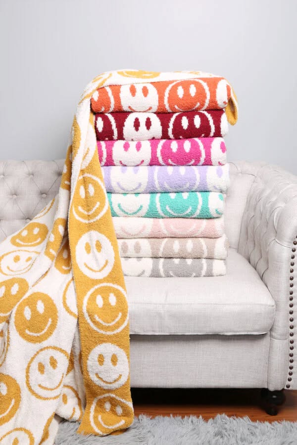 SMILE DREAM BLANKET *PRE-ORDER*