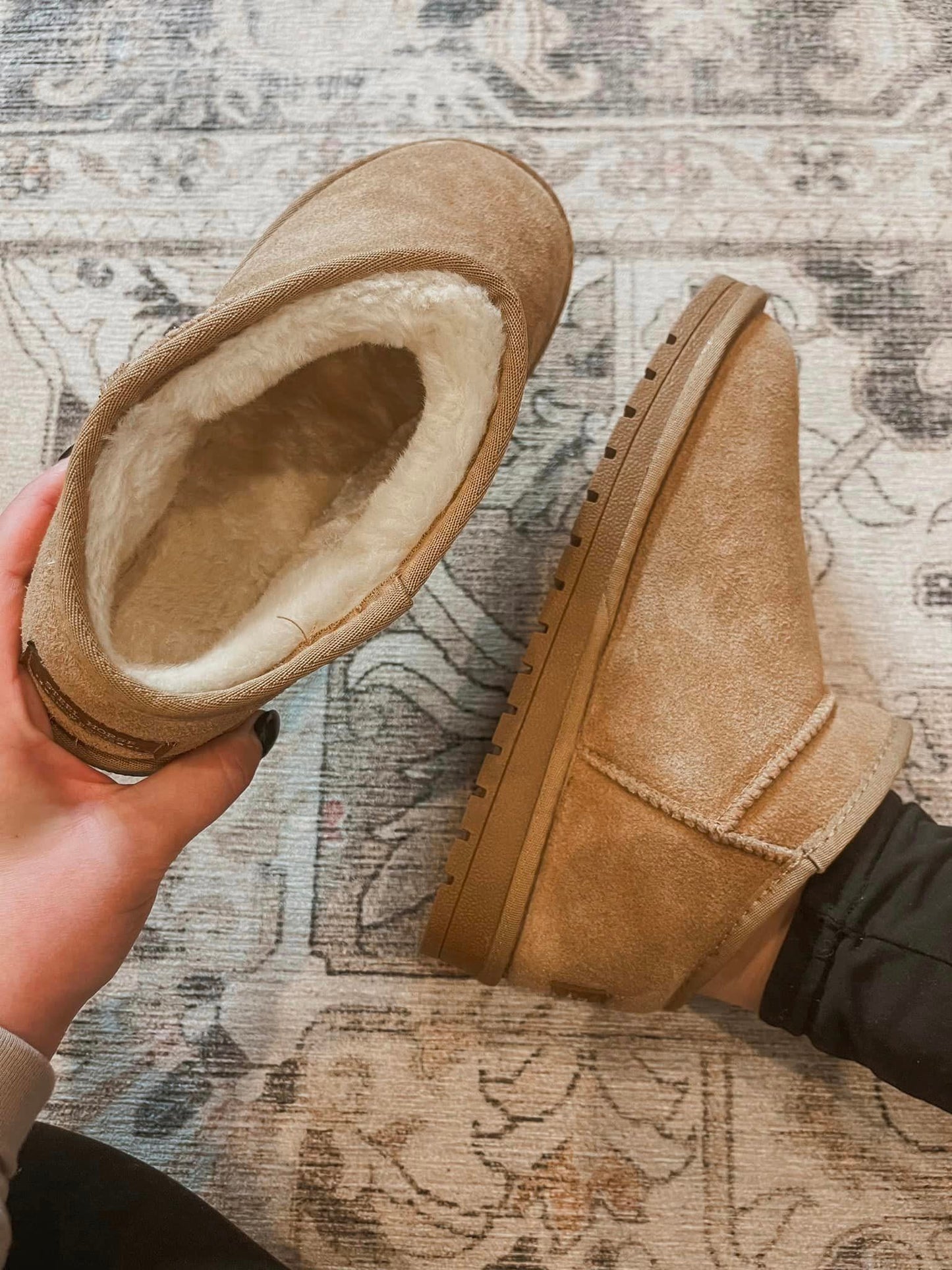 Faux Fur Lined Shortie Boots *PRE-ORDER*
