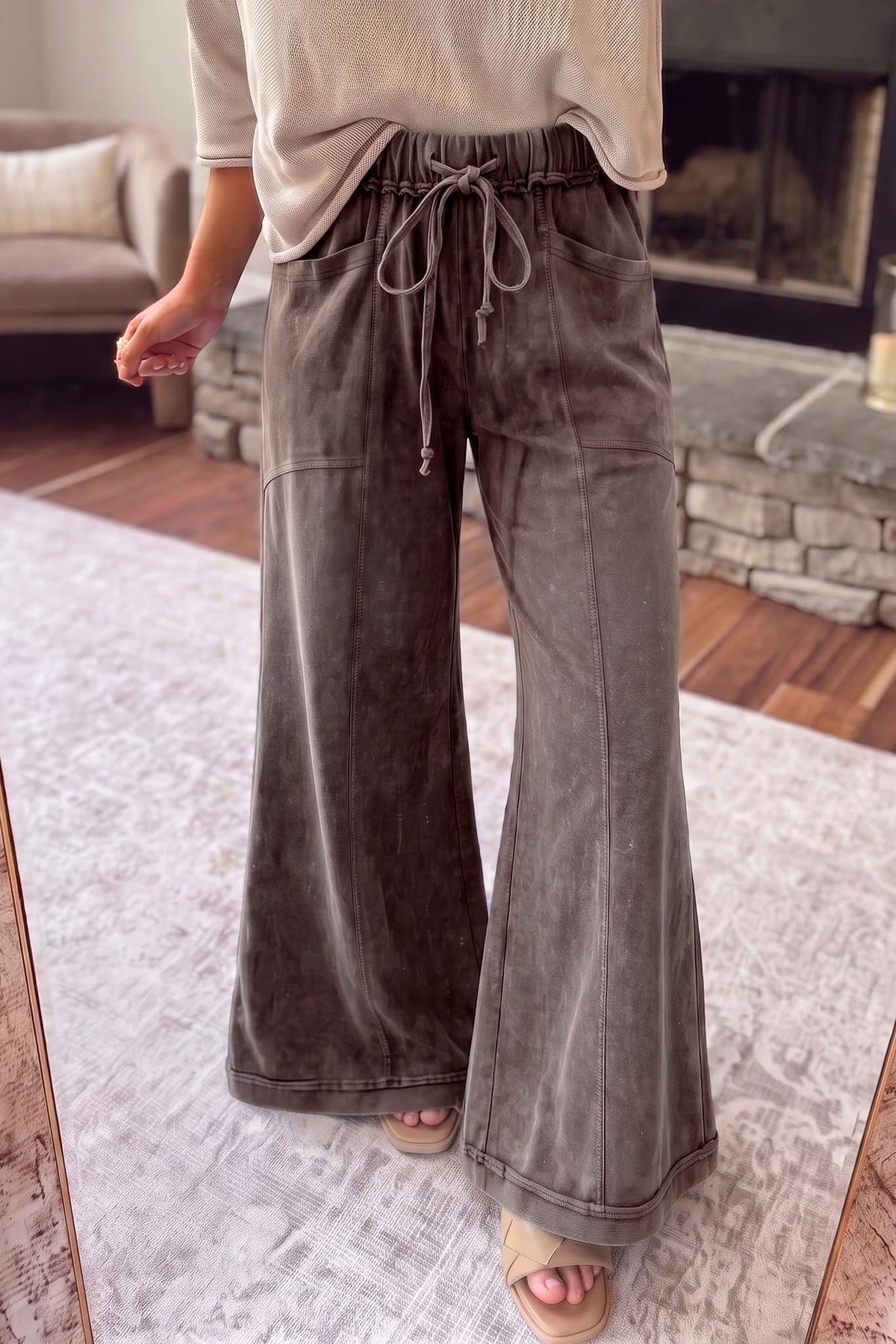 The Lainey Wide Leg Pants *PRE-ORDER*