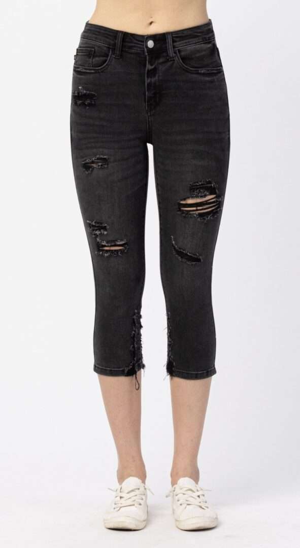 Judy Blue Black Destroyed Skinny Capris