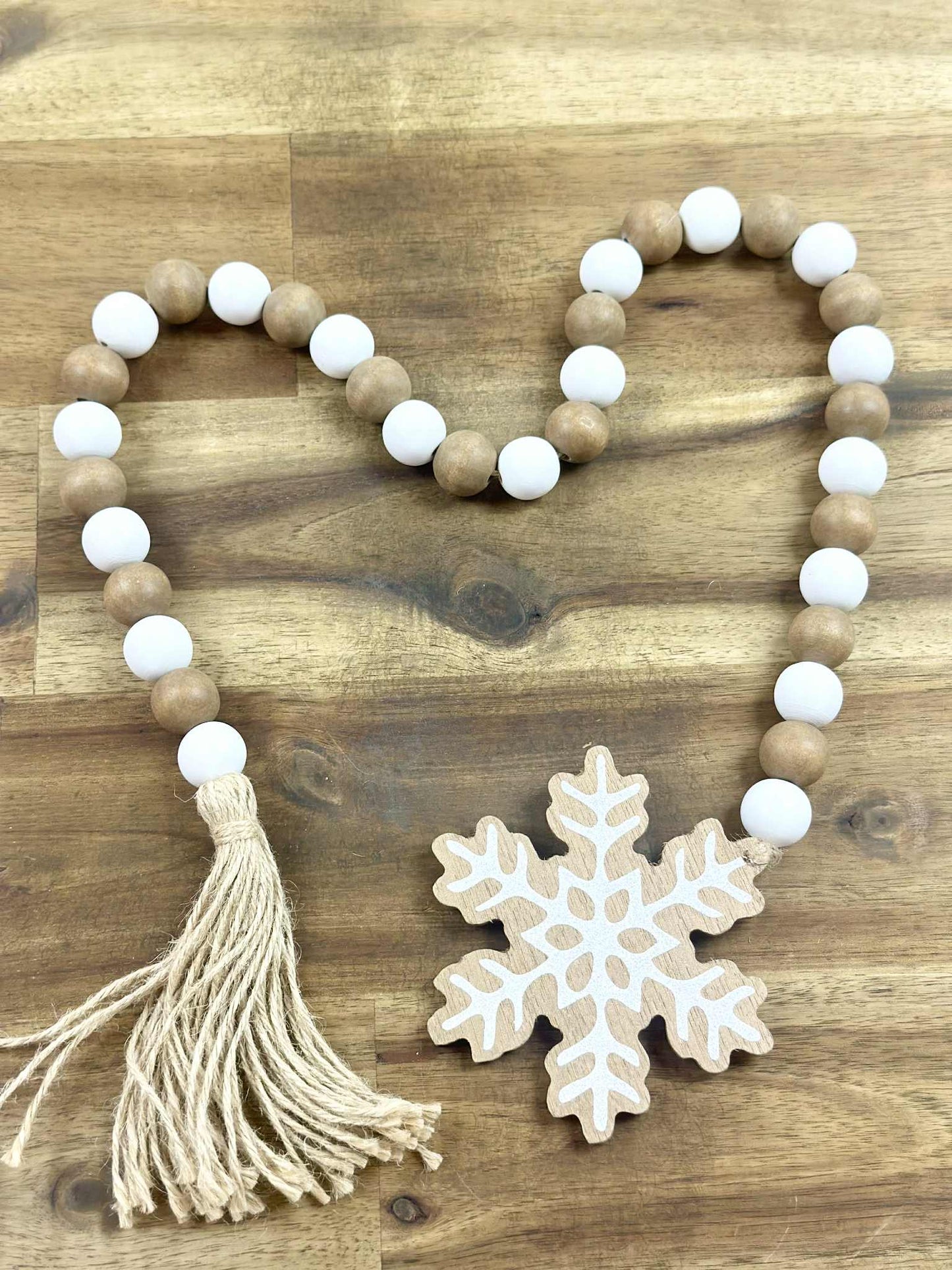 Farmhouse Snowflake Beaded Décor